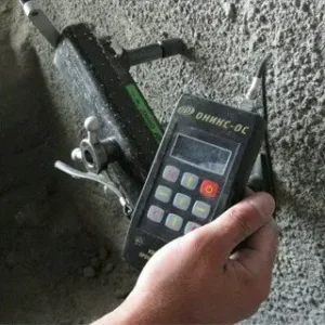 Измерение прочности бетона электронным склерометром
